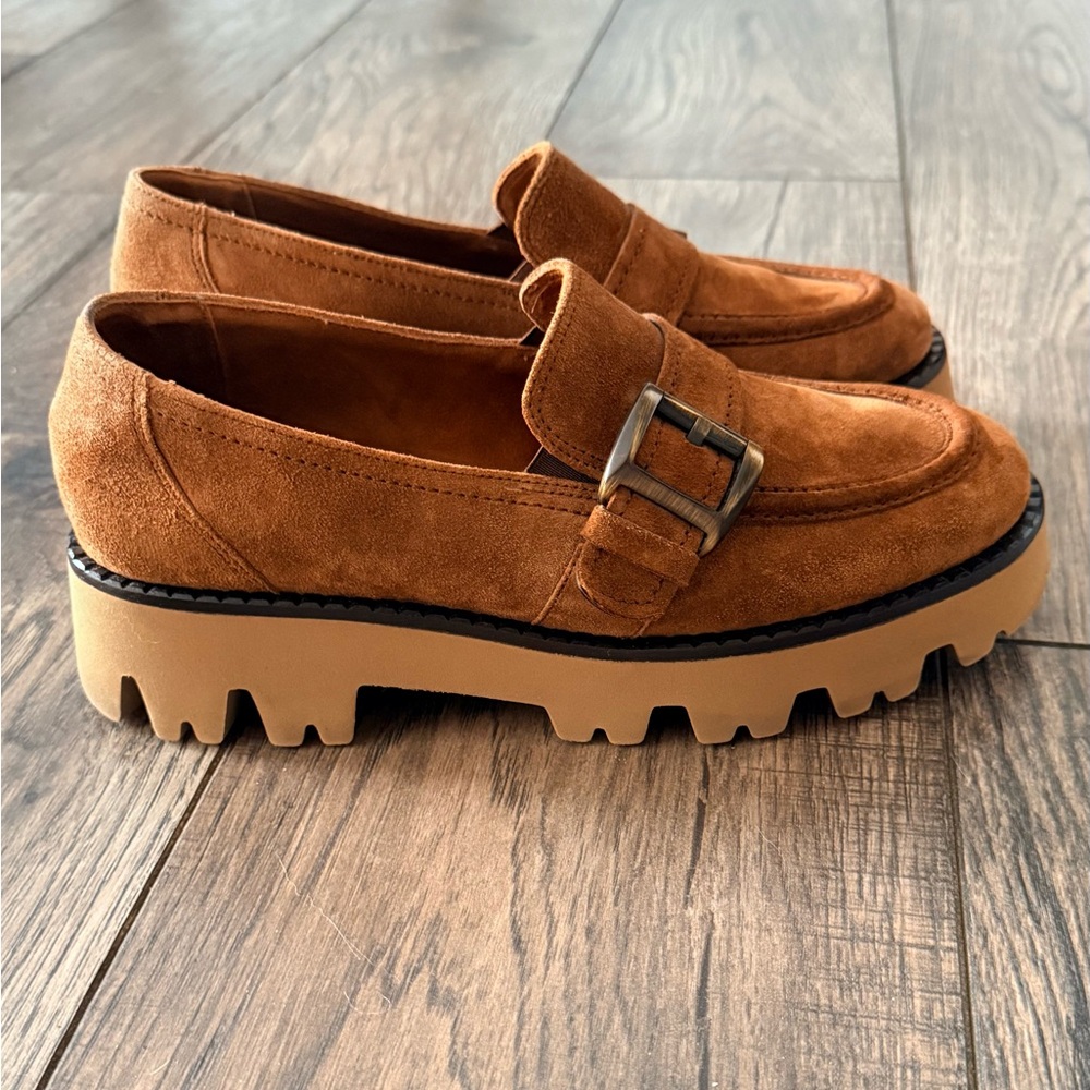 Paul Green Soft Suede Loafer (New in Box)